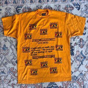 Vintage 90s Kente Style Justice Yellow Single Stitch T-Shirt - size Large